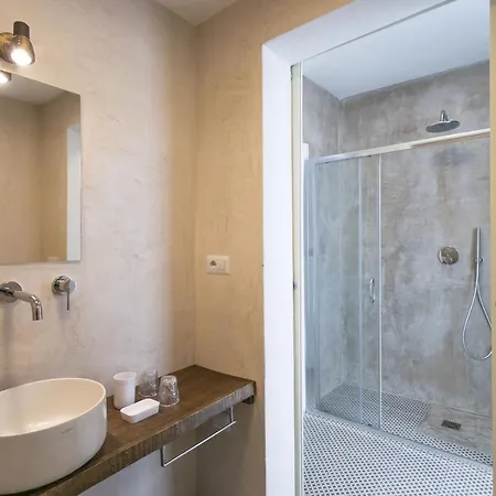 Di Lorenzi Diffuso Bed and breakfast Felline